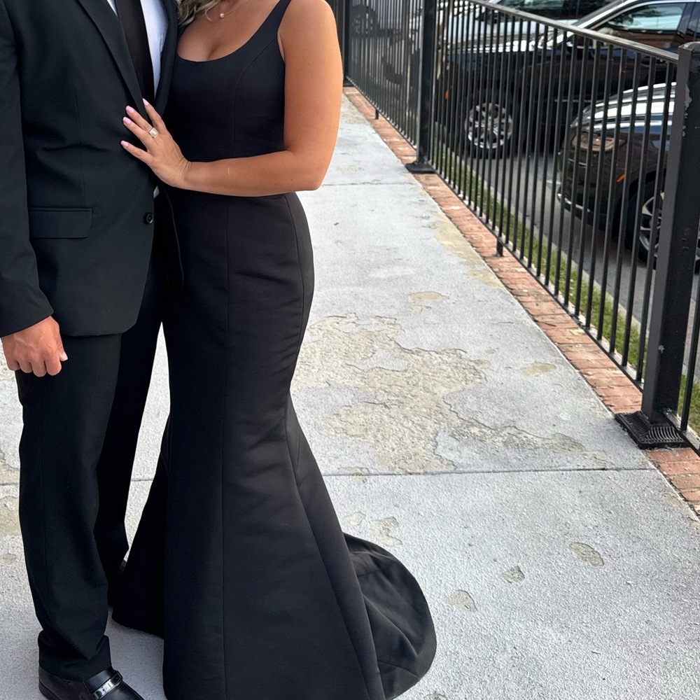 Elegant Black Women's Bridesmaid Dress